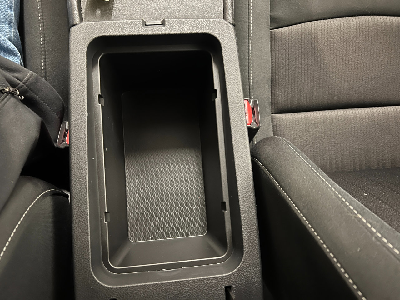 Used 2025 Nissan Altima 2.5 SV image 40