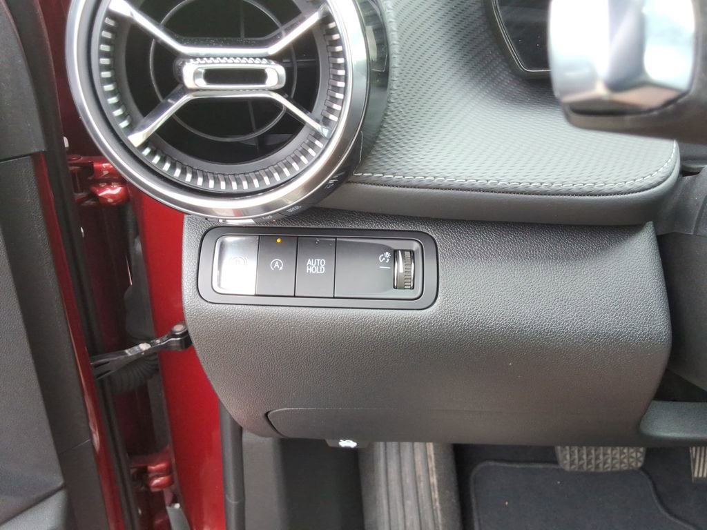 Used 2025 Chevrolet Equinox LT w/ Safety and Technology Package FWD image 37