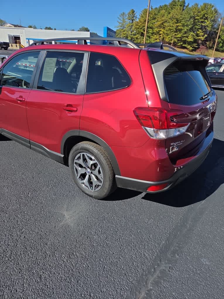 Used 2024 Subaru Forester Premium AWD/4WD image 14