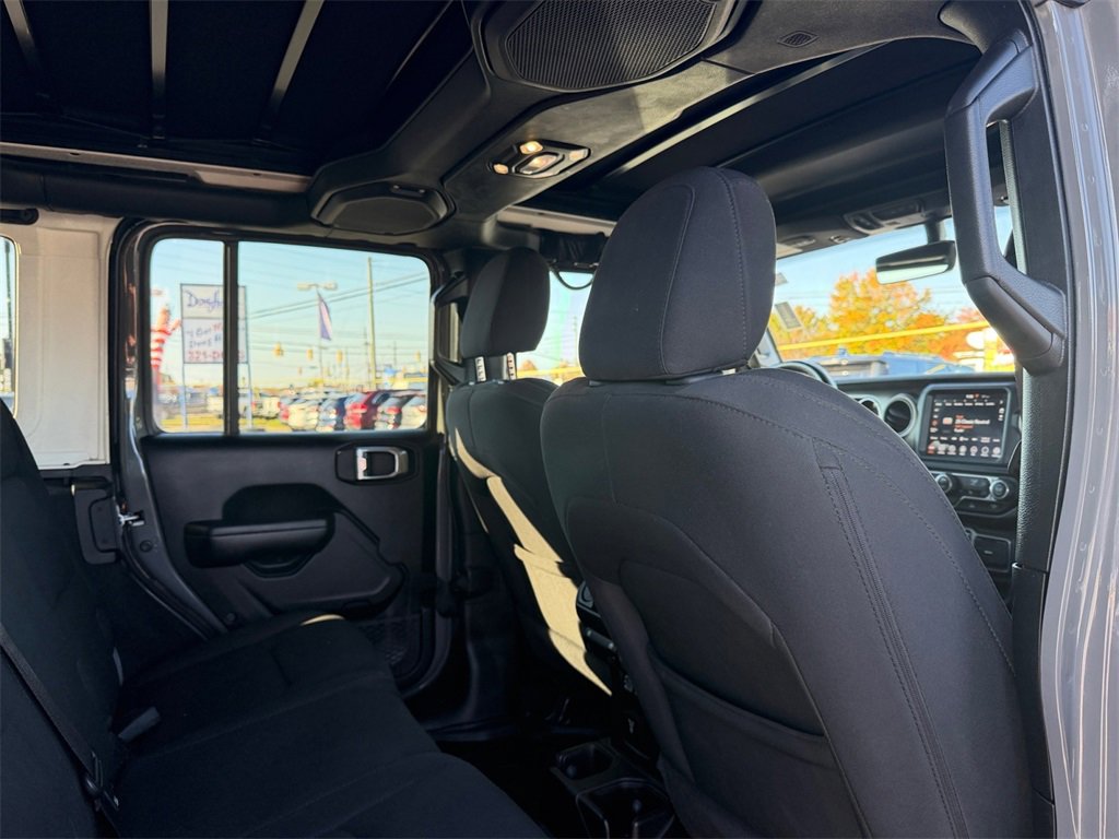Used 2021 Jeep Wrangler Unlimited Sport image 18