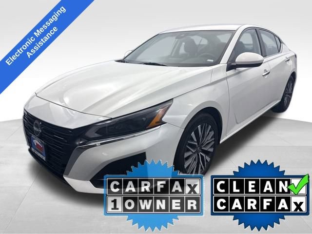 Used 2023 Nissan Altima 2.5 SV image 1