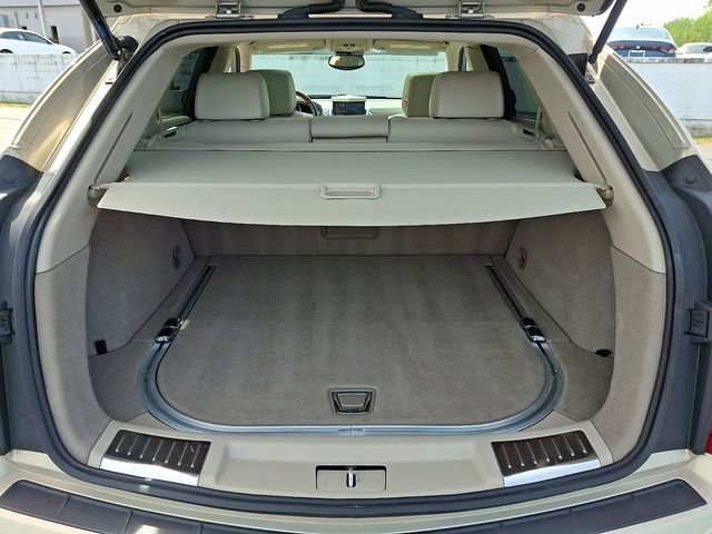 Used 2010 Cadillac SRX Luxury image 29