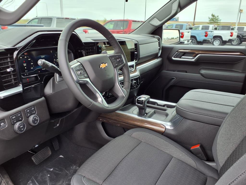 New 2025 Chevrolet Silverado 1500 LT image 14