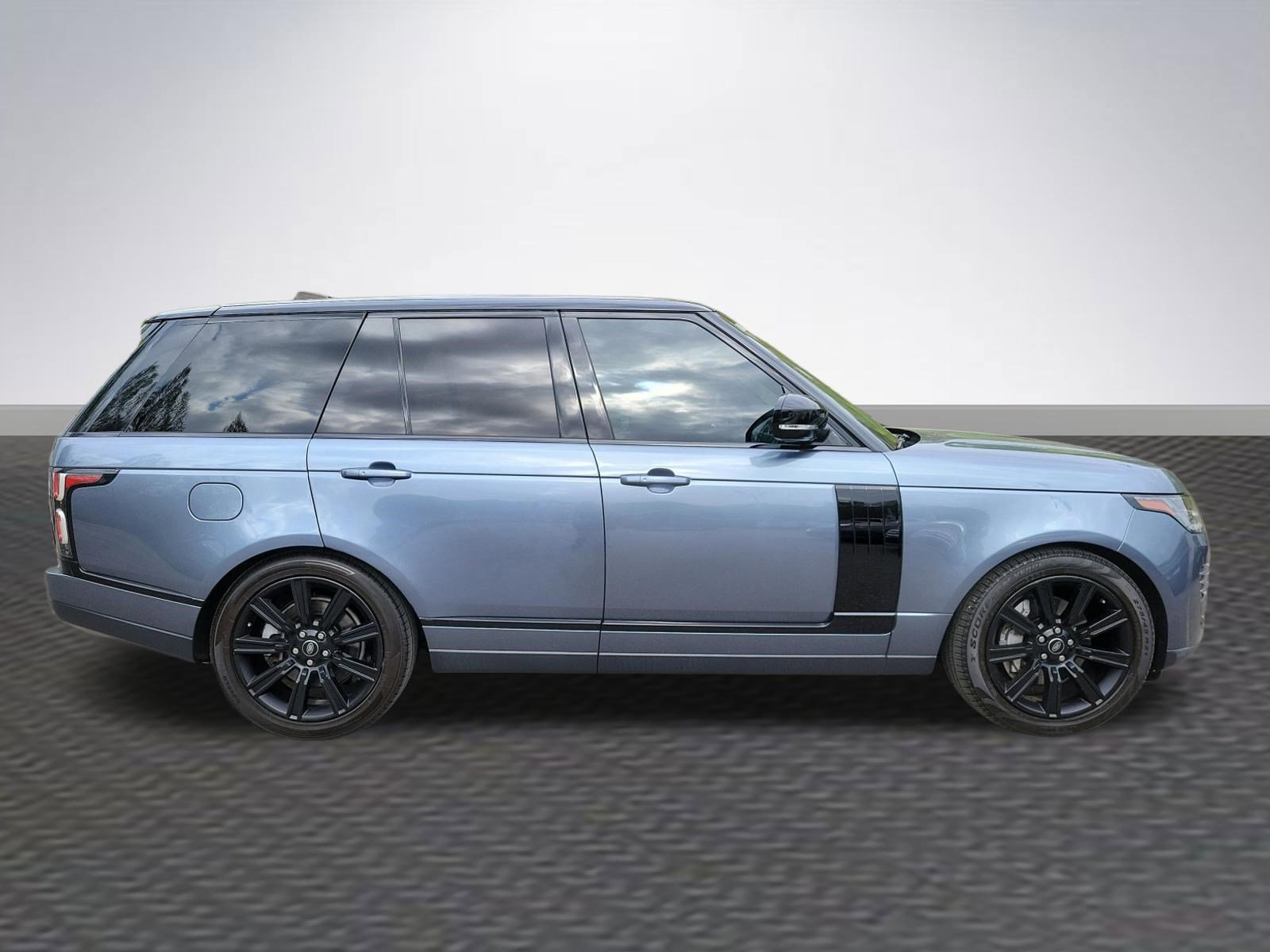 Used 2021 Land Rover Range Rover AWD/4WD image 4
