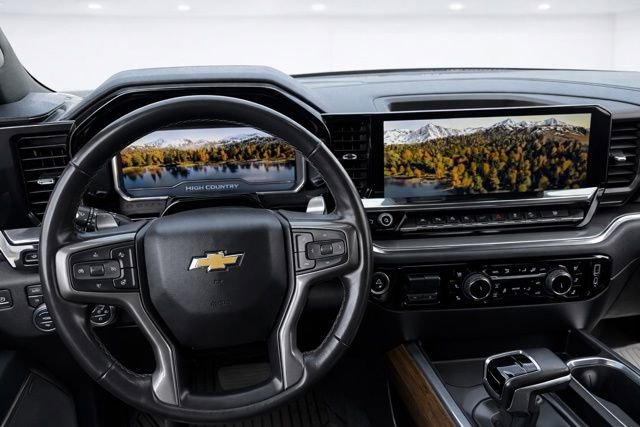 Used 2023 Chevrolet Silverado 1500 High Country w/ Technology Package image 21