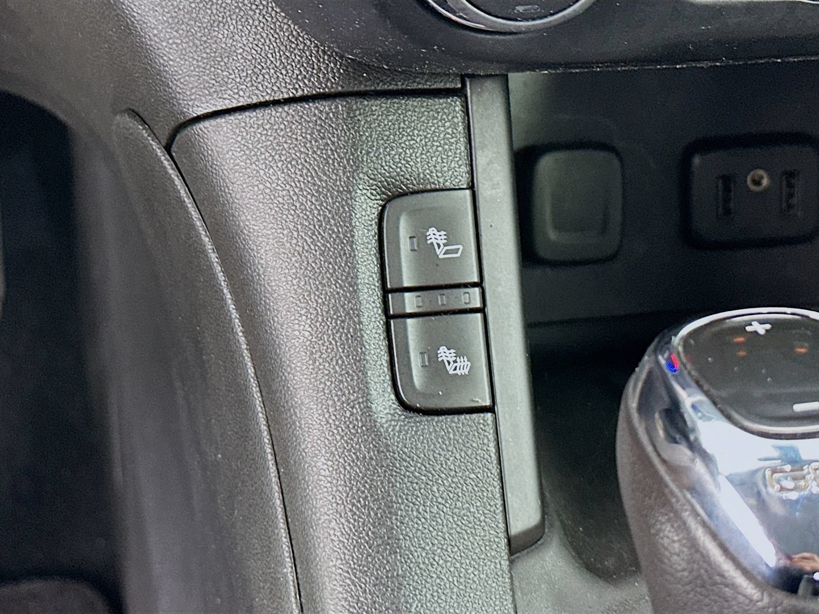 Used 2019 GMC Acadia SLE FWD image 20