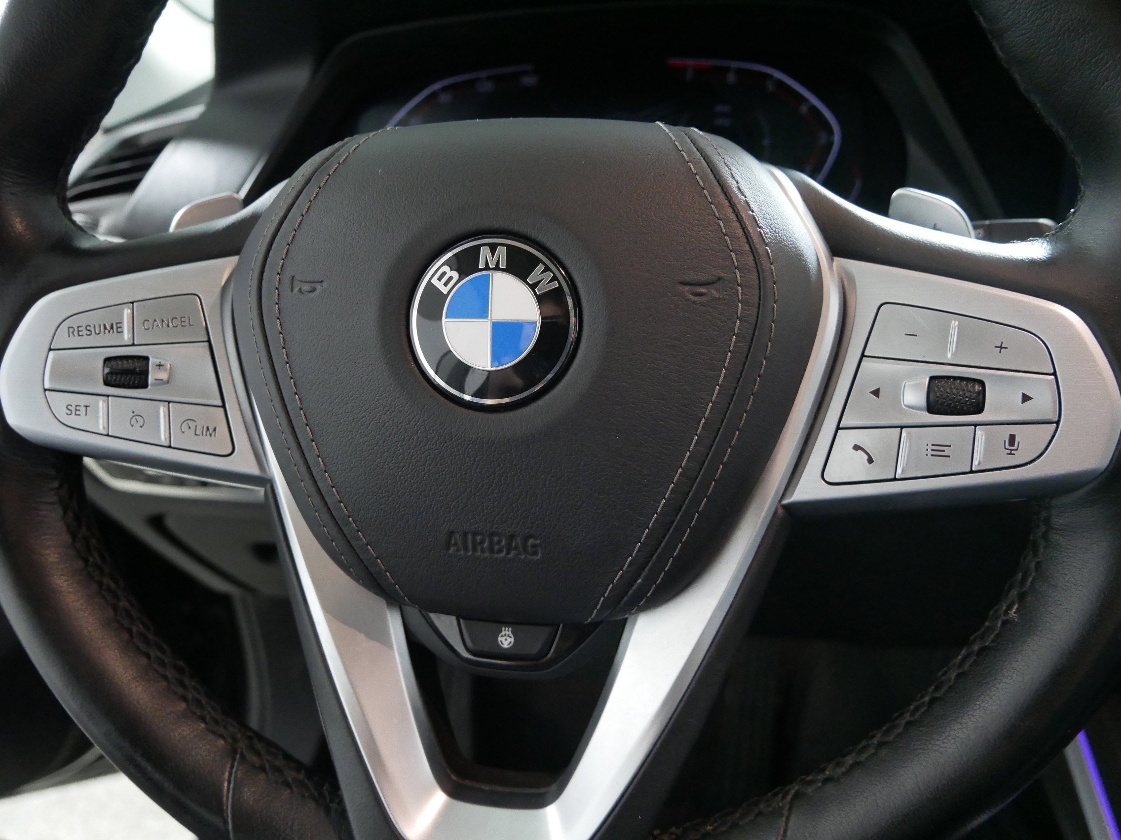 Used 2020 BMW X7 xDrive40i w/ Premium Package image 25