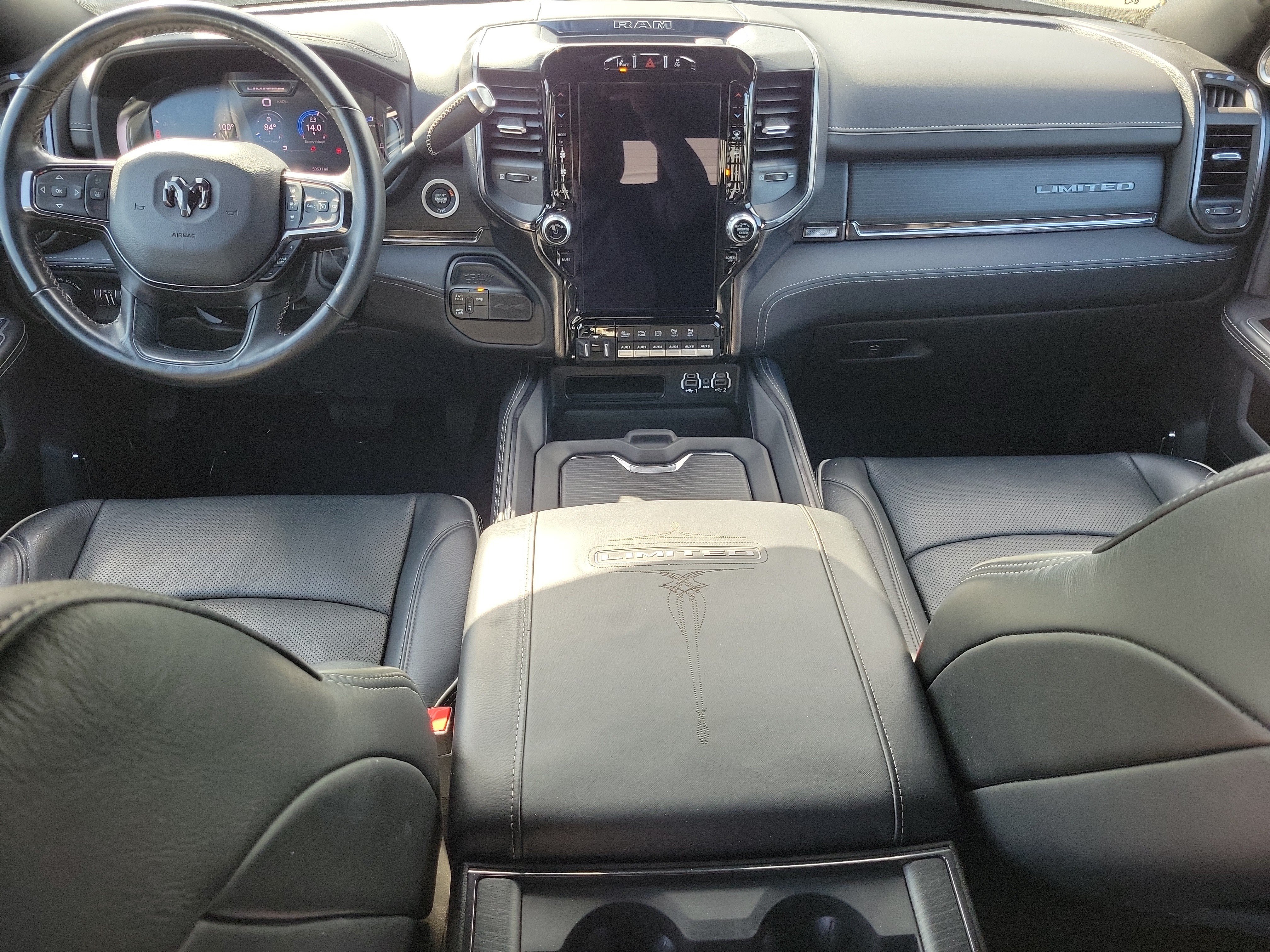 Used 2024 RAM 3500 Limited AWD/4WD image 15
