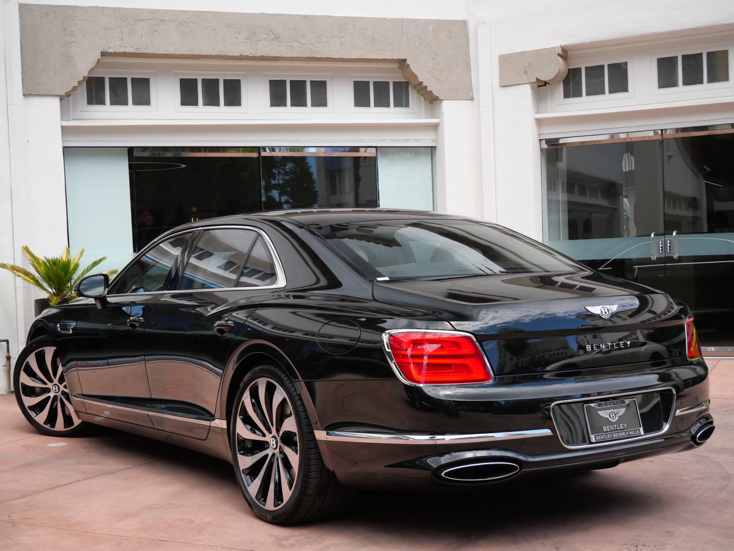 New 2026 Bentley Flying Spur V8 AWD/4WD image 3