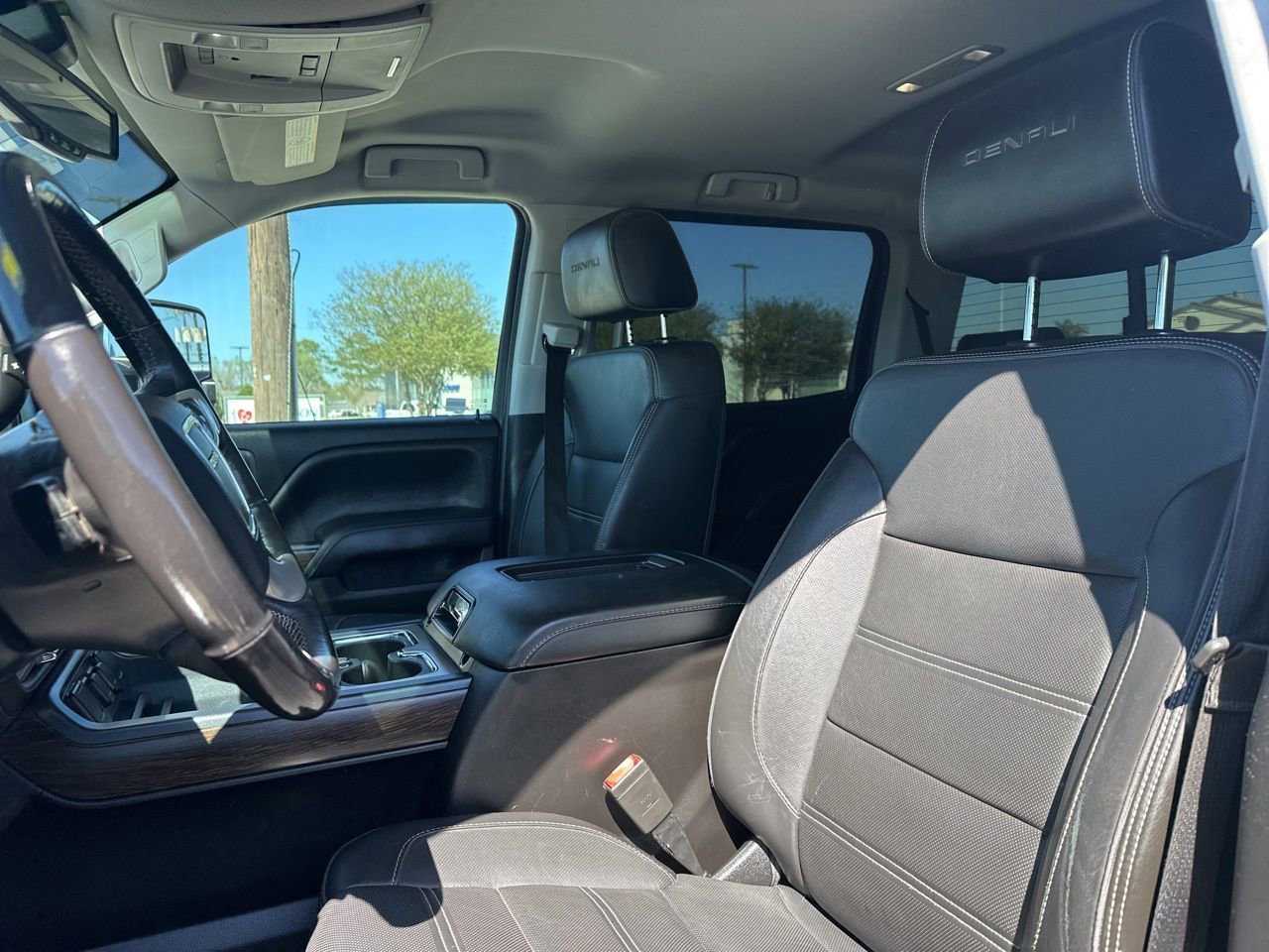 Used 2018 GMC Sierra 3500 Denali w/ Duramax Plus Package image 8