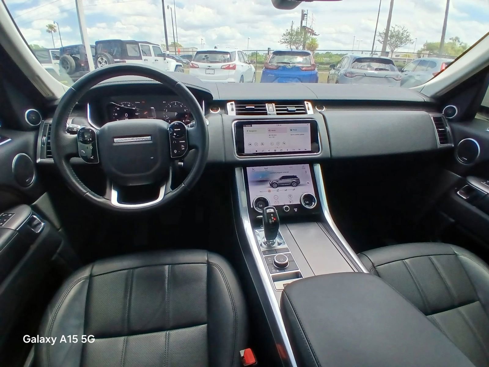 Used 2020 Land Rover Range Rover Sport HSE AWD/4WD image 24