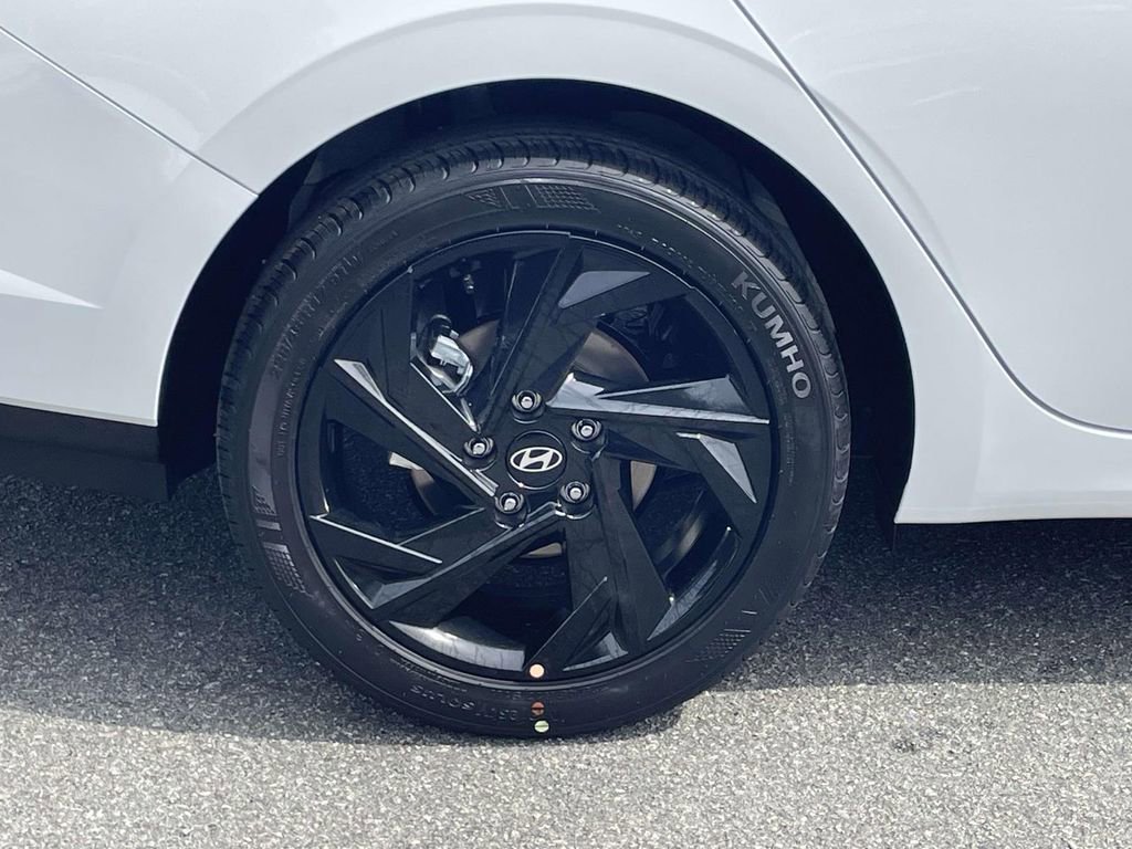 New 2026 Hyundai Elantra Sport image 7