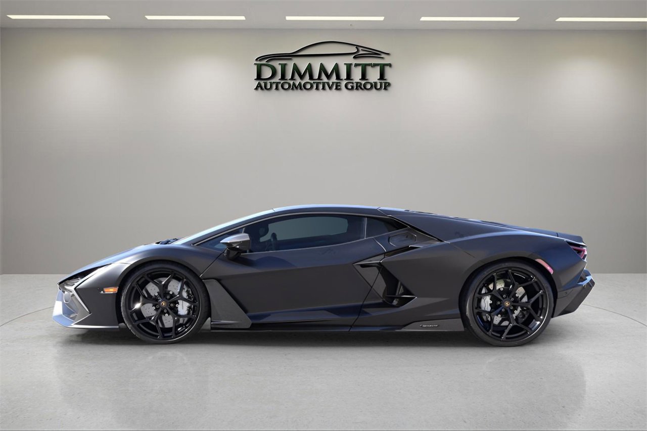 Used 2025 Lamborghini Revuelto image 2