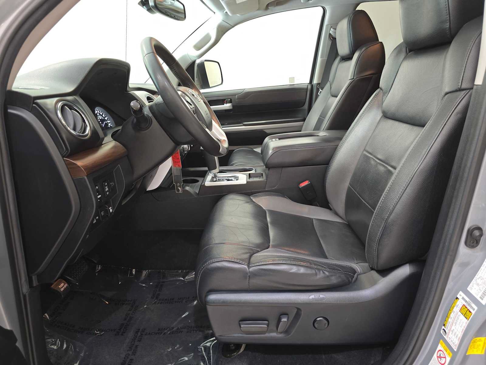 Used 2019 Toyota Tundra Limited w/ Limited Premium Package AWD/4WD image 21