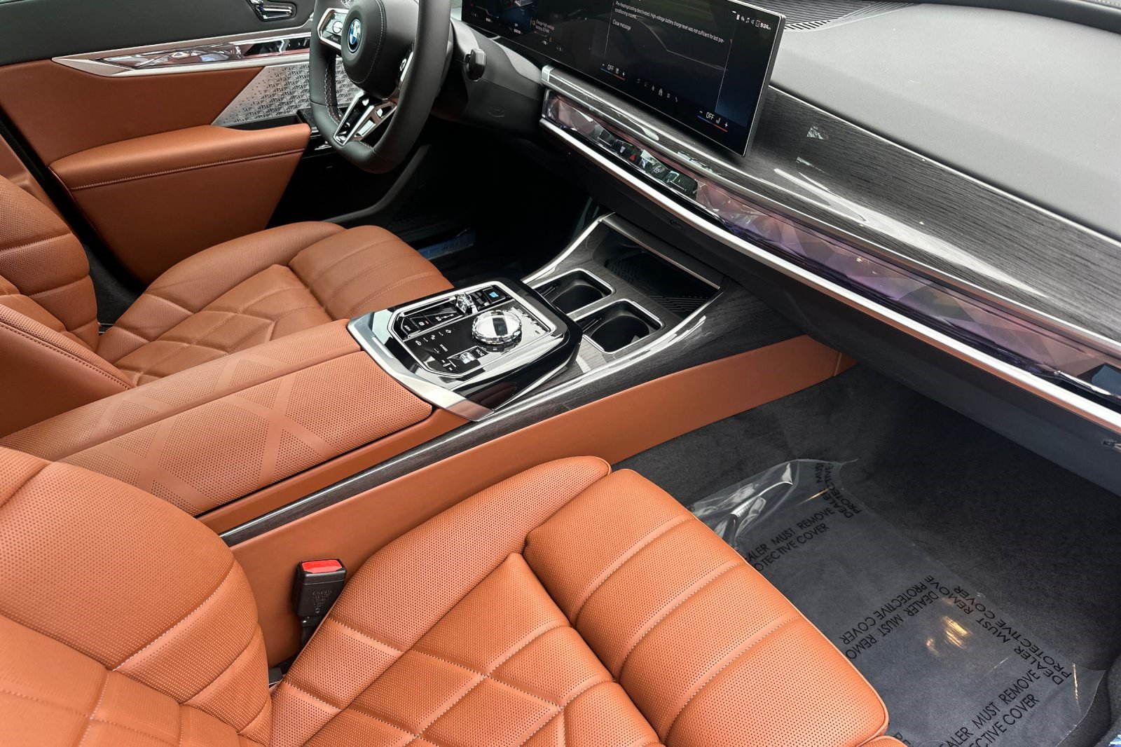 New 2026 BMW i7 M70 AWD/4WD image 13