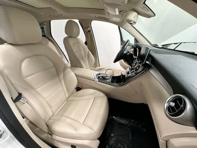 Used 2018 Mercedes-Benz GLC 300 4MATIC image 23