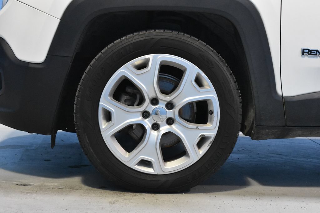 Used 2015 Jeep Renegade Limited FWD image 21