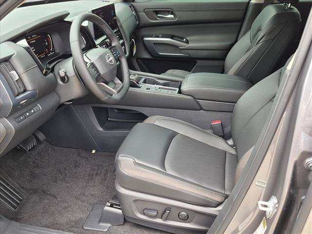 New 2026 Nissan Pathfinder SL FWD image 4