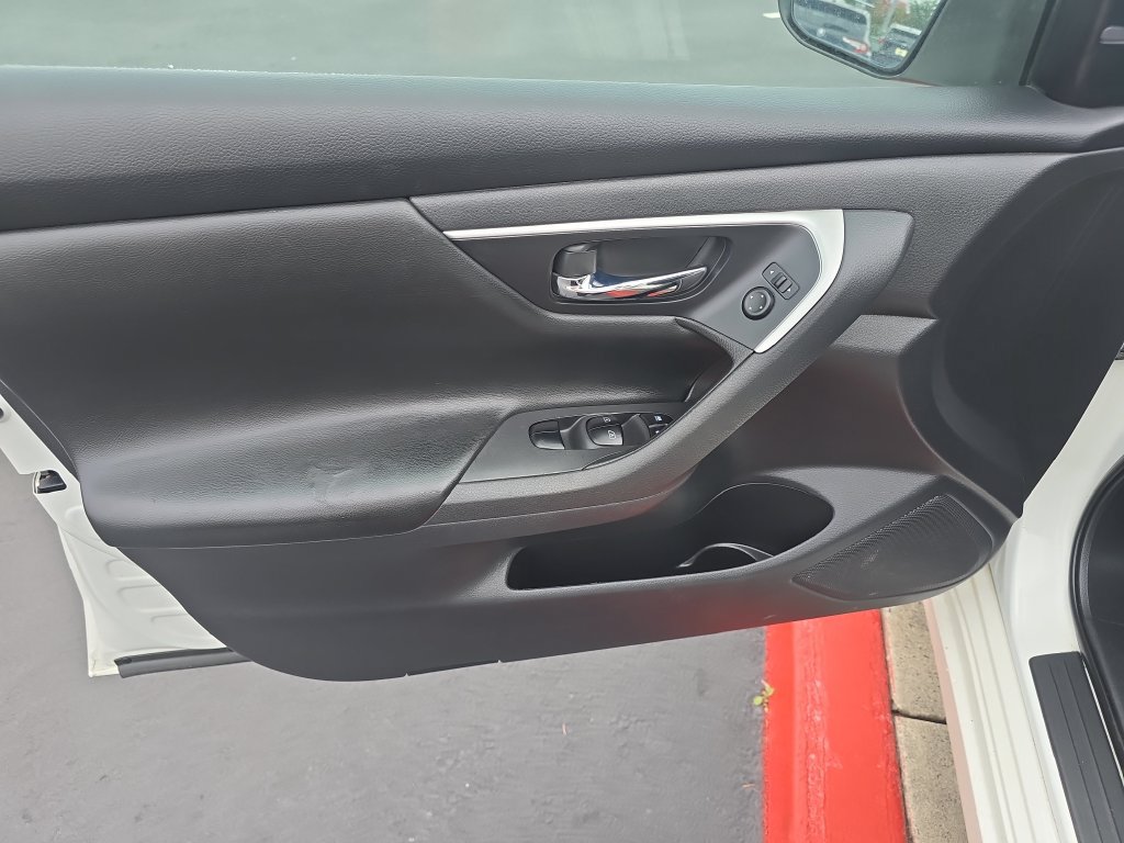Used 2018 Nissan Altima 2.5 SV FWD image 10