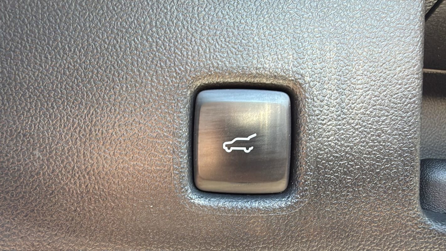 Used 2024 Ford Escape ST-Line image 8