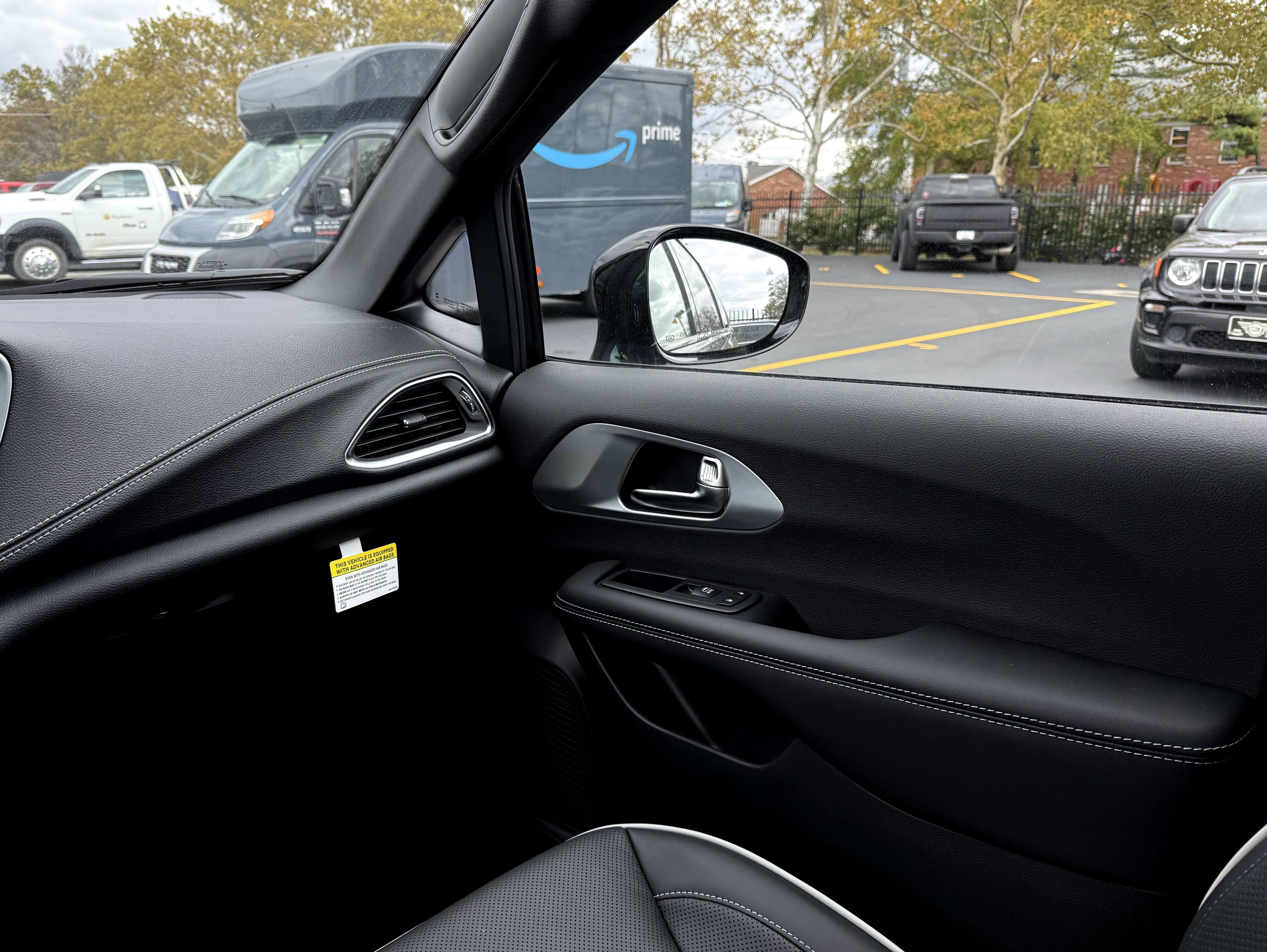 New 2026 Chrysler Pacifica Limited image 31