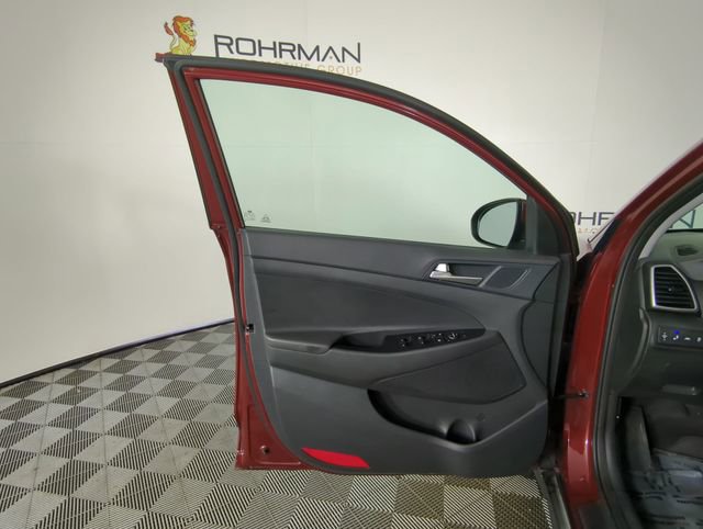 Used 2019 Hyundai Tucson Value FWD image 18
