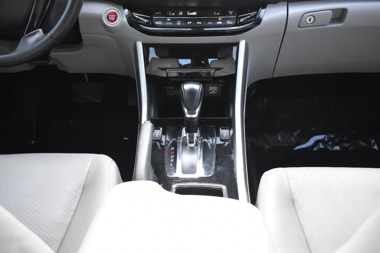 Used 2017 Honda Accord EX-L image 30