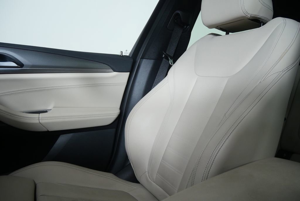 Used 2020 BMW X4 xDrive30i w/ M Sport Package 2 image 25