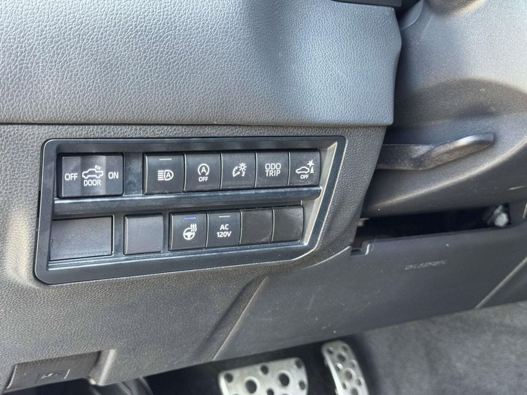 Used 2023 Toyota Tundra Limited w/ TRD Off-Road Package AWD/4WD image 9