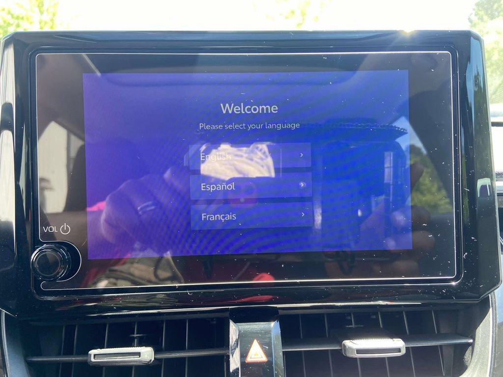 Used 2024 Toyota Corolla Cross LE w/ Moonroof Package FWD image 23