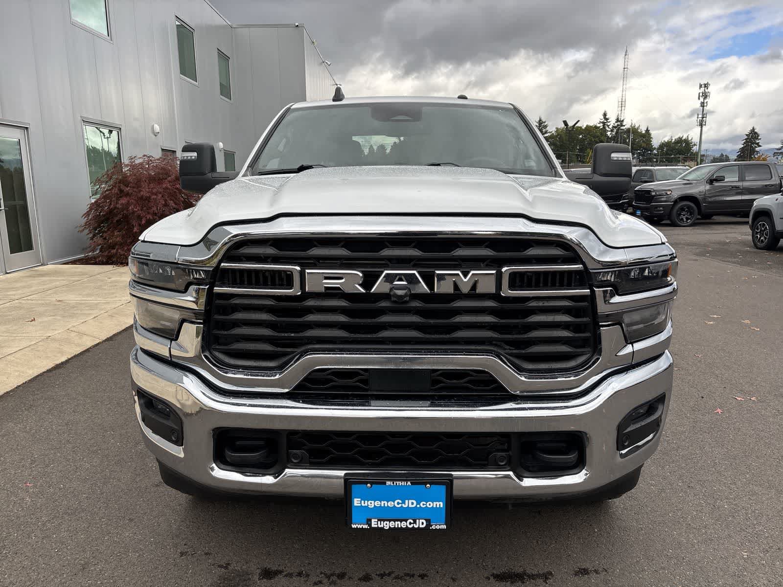 Used 2025 RAM 2500 Big Horn AWD/4WD image 6