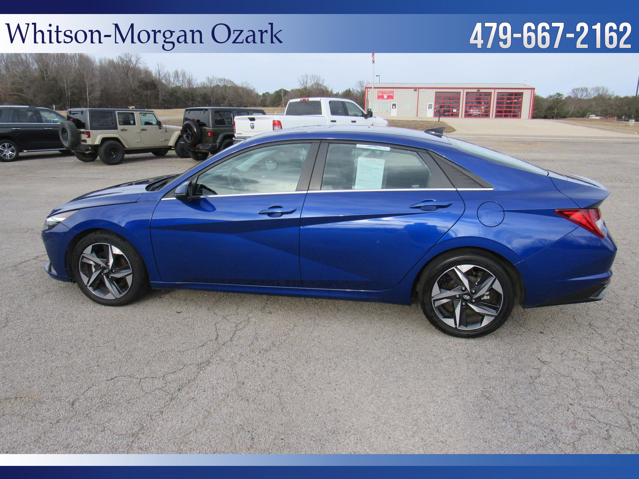 Used 2023 Hyundai Elantra Limited w/ Preferred Accessory Package image 7