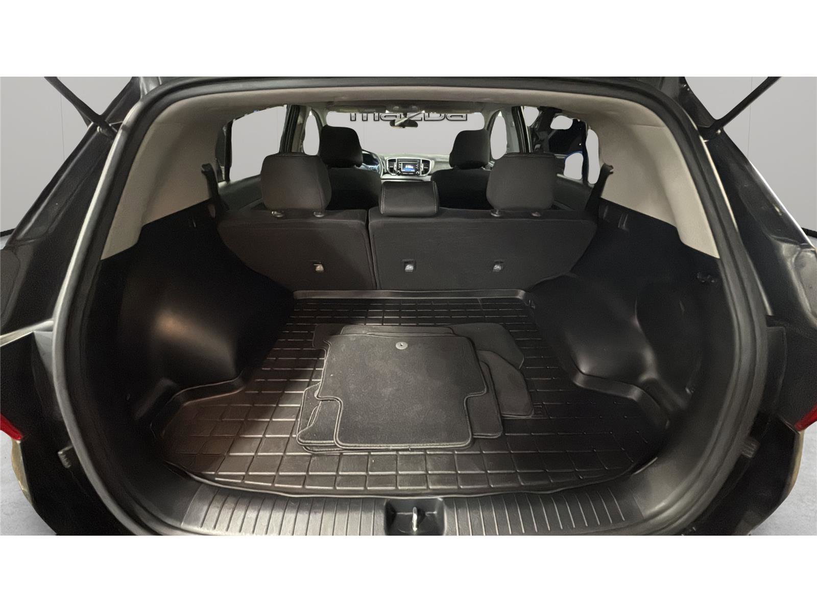 Used 2017 Kia Sportage LX image 12