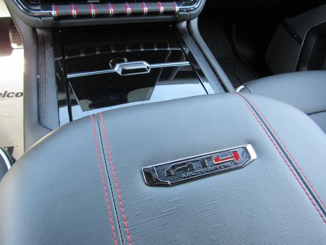 Used 2025 GMC Yukon XL AT4 Ultimate image 27