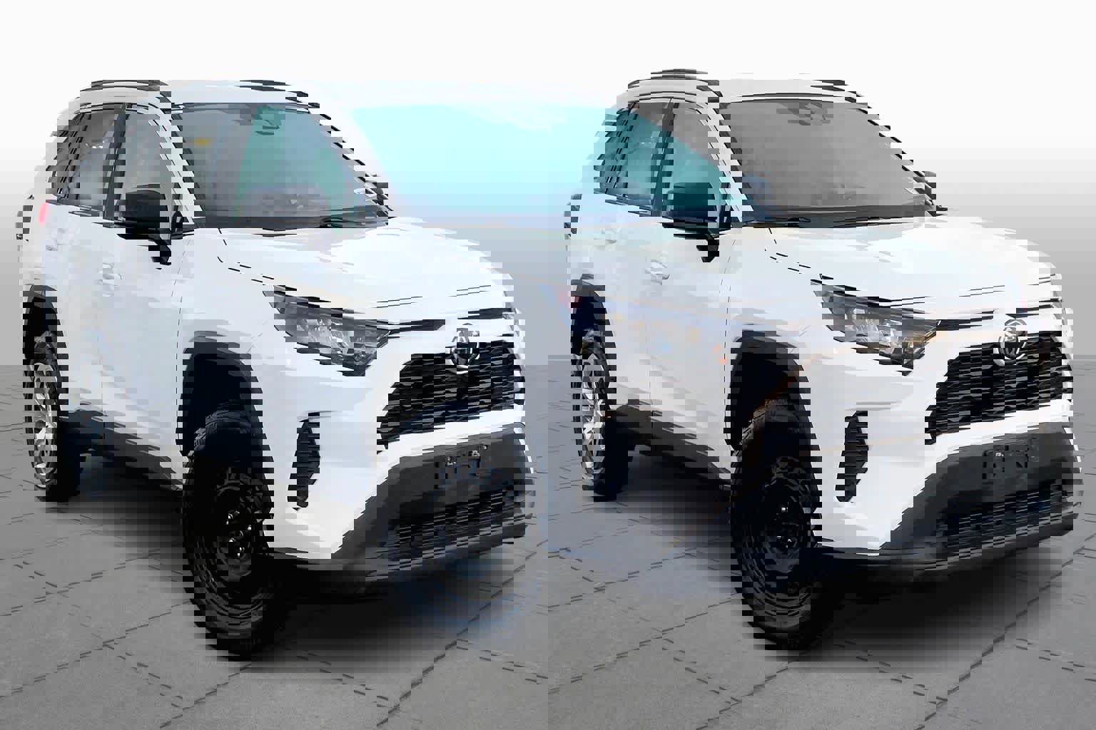 Certified 2021 Toyota RAV4 LE image 3