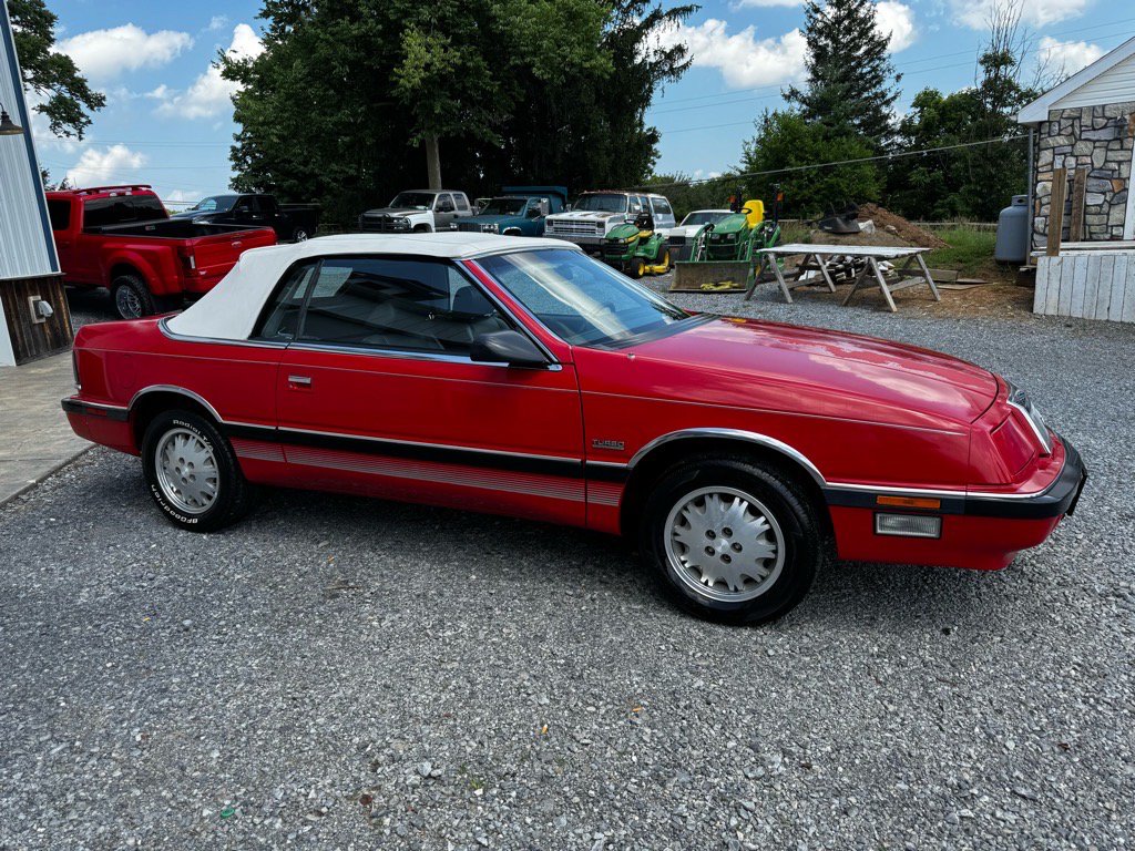 Used 1989 Chrysler LeBaron Premium FWD image 4