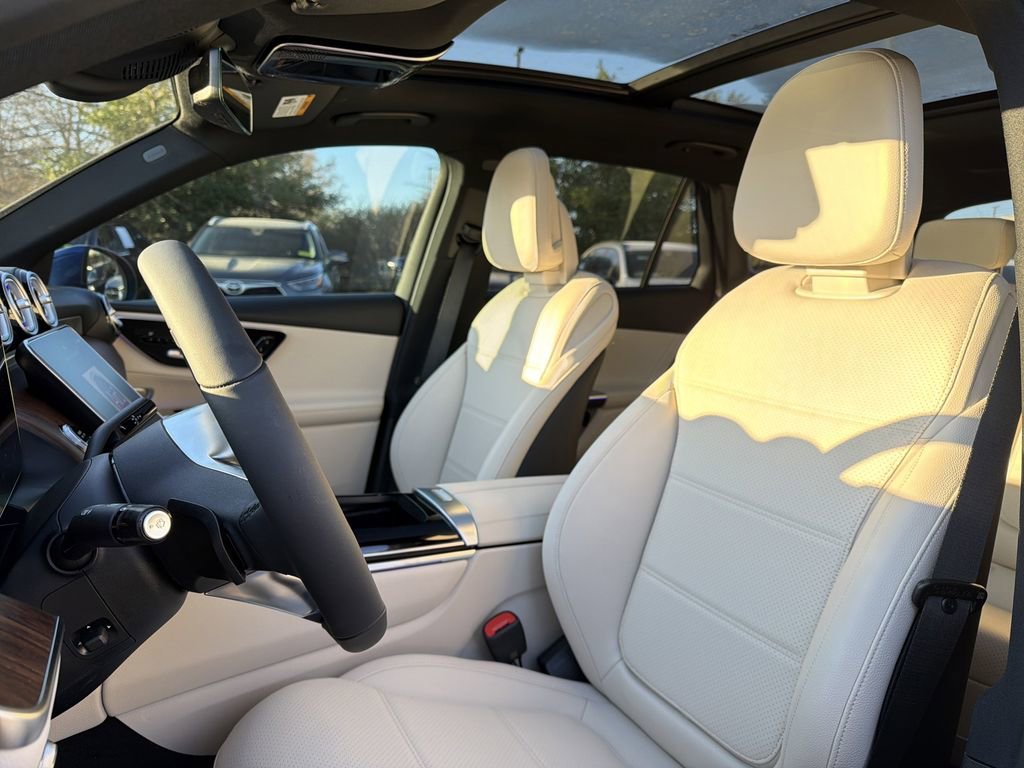 New 2026 Mercedes-Benz GLC 300 4MATIC image 12