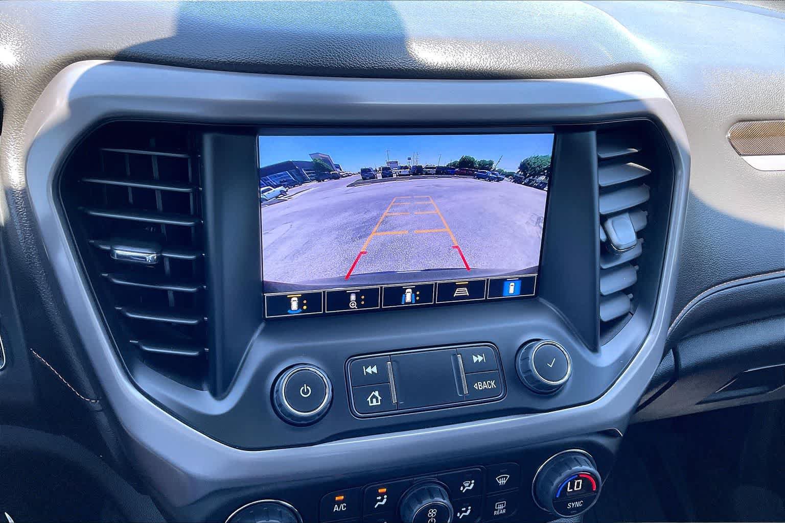 Used 2023 GMC Acadia AT4 w/ Technology Package AWD/4WD image 26