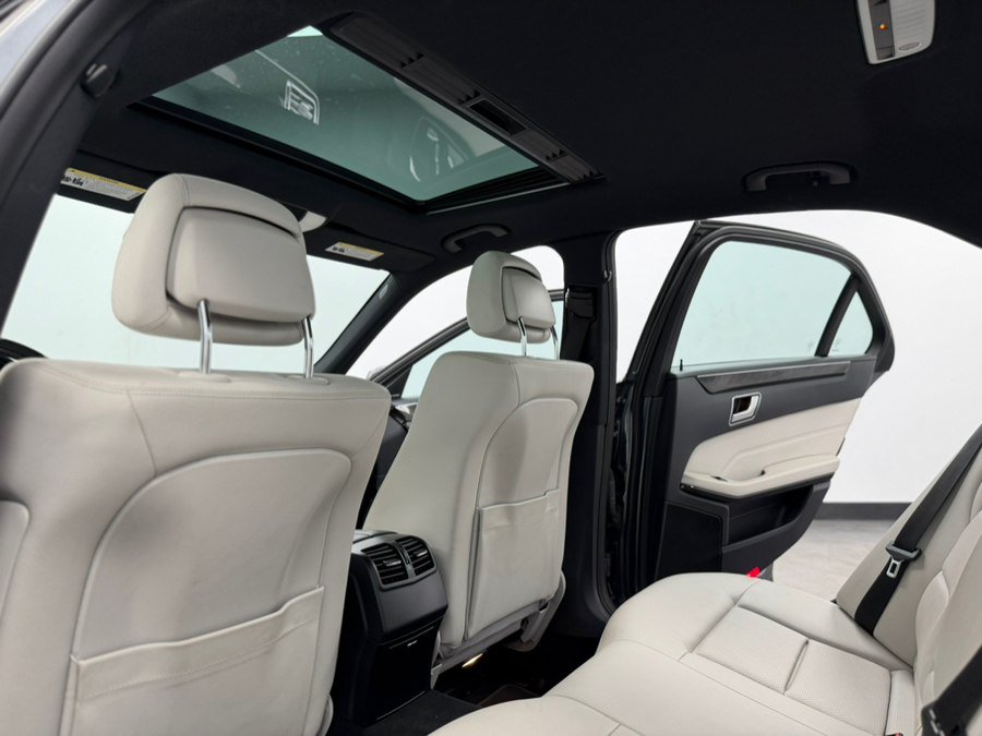 Used 2016 Mercedes-Benz E 350 4MATIC Sedan w/ Premium Package image 45