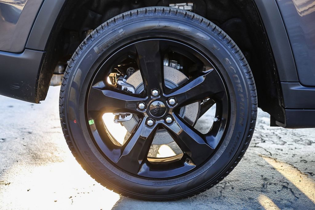 New 2026 Jeep Grand Cherokee Limited w/ Limited Altitude Package AWD/4WD image 12