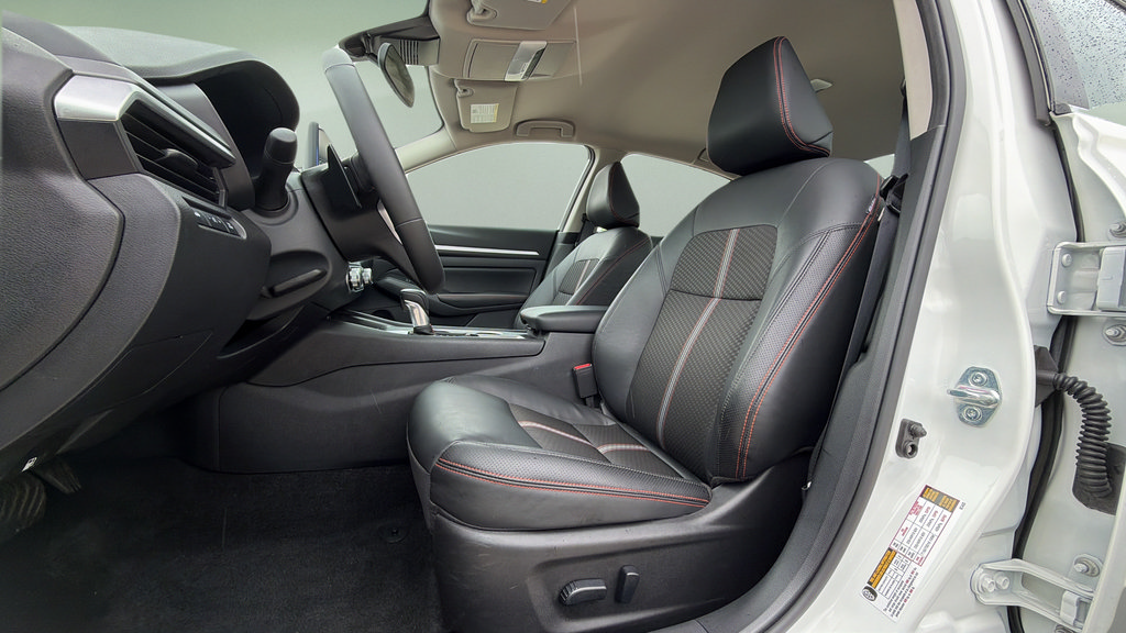 Certified 2026 Nissan Altima 2.5 SR FWD image 17