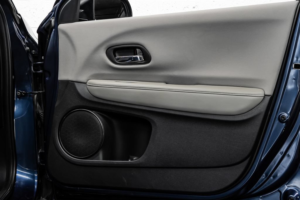 Used 2016 Honda HR-V LX image 18
