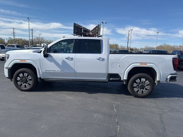 Used 2024 GMC Sierra 3500 Denali w/ Denali Reserve Package AWD/4WD image 7