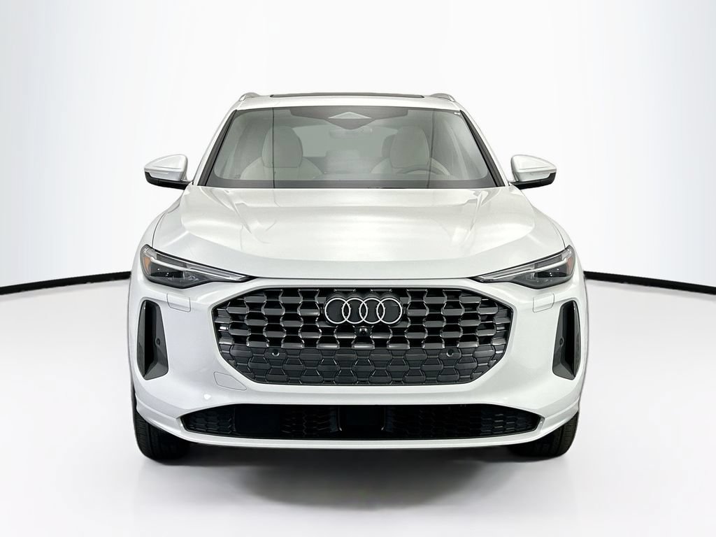 Certified 2025 Audi Q5 Premium w/ Premium Plus AWD/4WD image 3