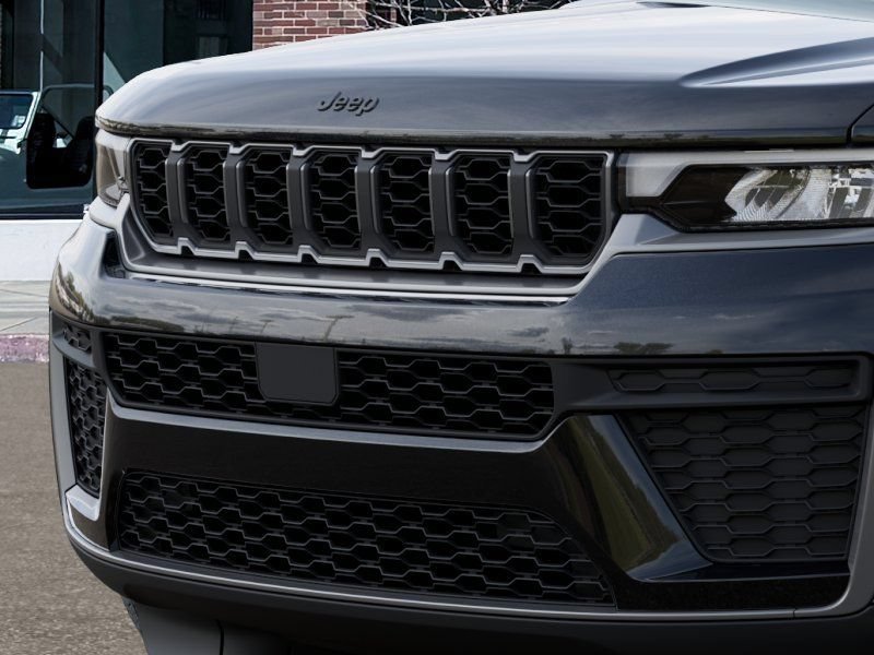 New 2026 Jeep Grand Cherokee Altitude AWD/4WD image 11