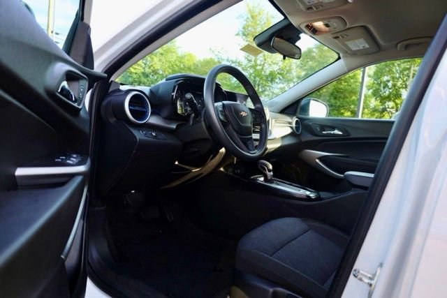 Used 2024 Chevrolet Trax LS FWD image 15