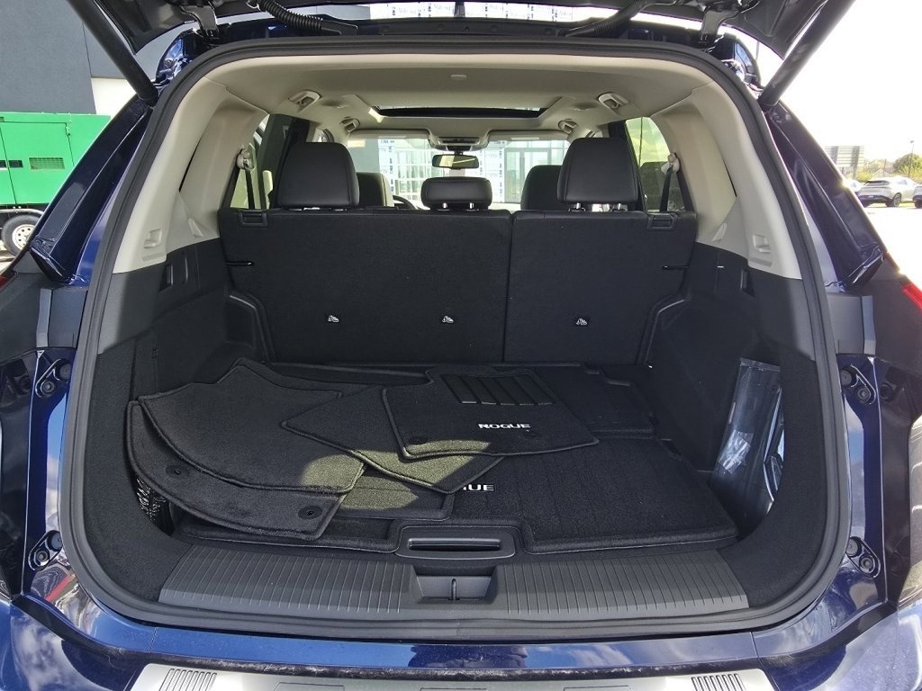 New 2026 Nissan Rogue Platinum w/ Platinum Premium Package image 11