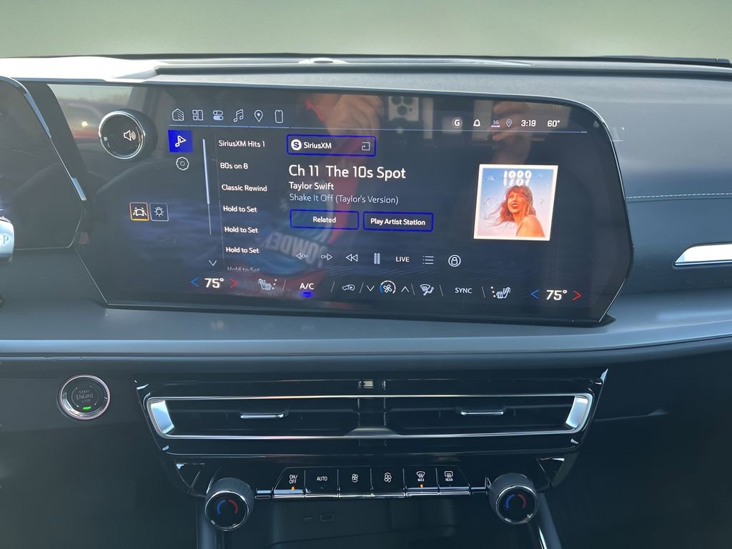 New 2026 Chevrolet Traverse LT w/ Driver Confidence Package image 13