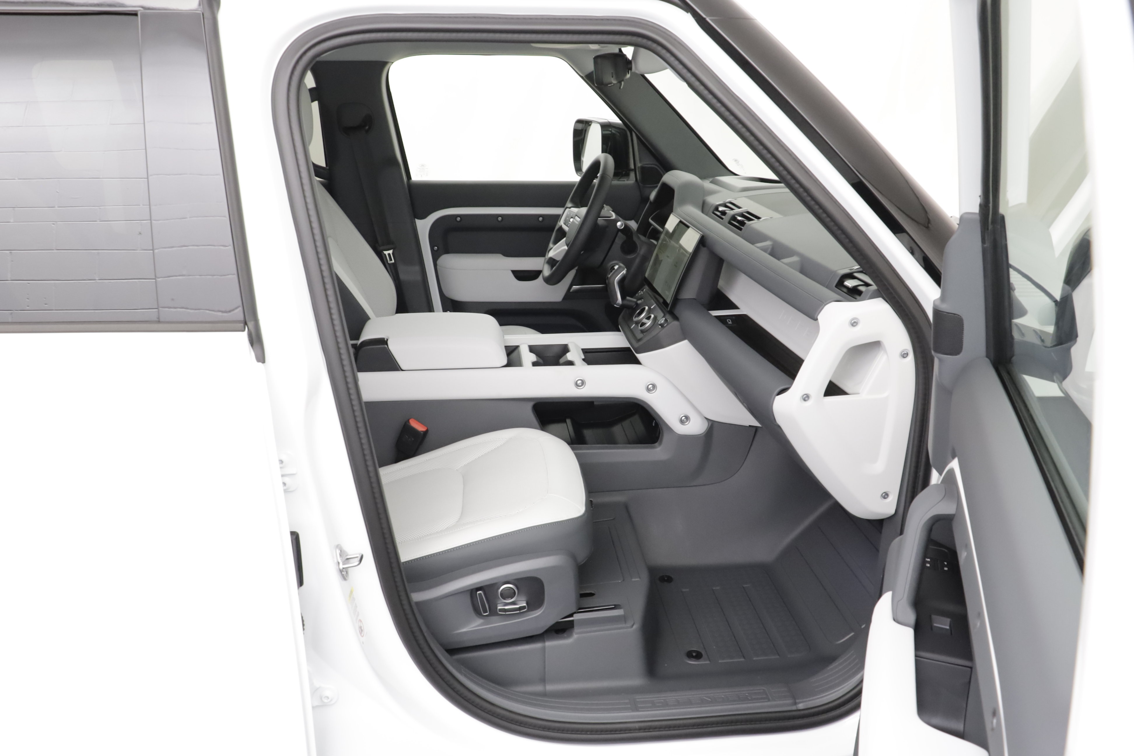 New 2026 Land Rover Defender 130 S AWD/4WD image 22