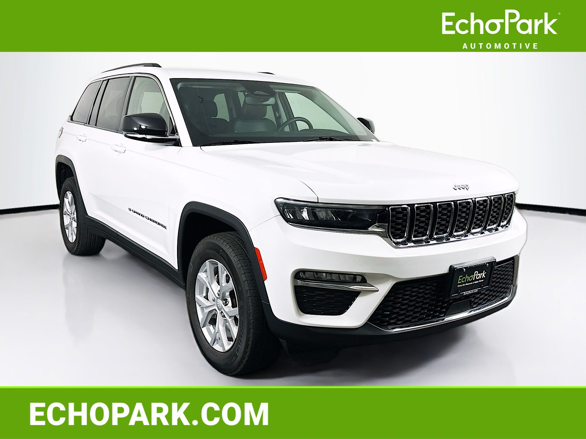 Used 2023 Jeep Grand Cherokee Limited AWD/4WD image 1